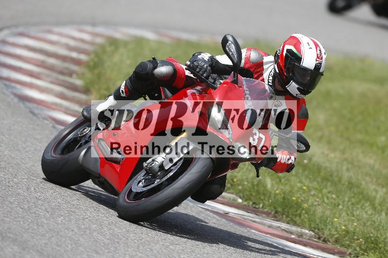 /27 12.06.2025 Ducati Schweiz Trackday Warmup  ADR/gruen-vert/37